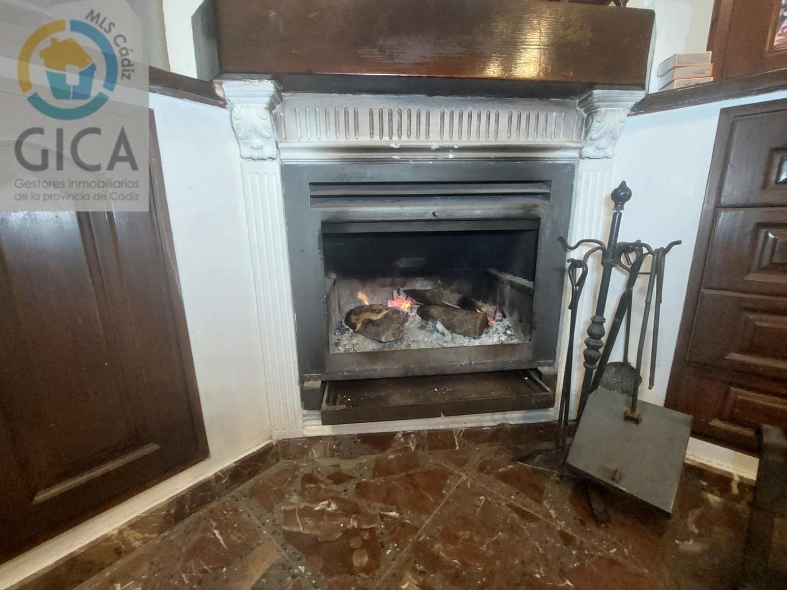 3 Zimmer Villa zu verkaufen in Algeciras mit Garage - 329.990 € (Ref: 9876418)