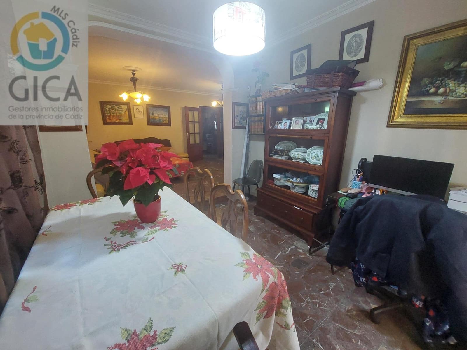 3 Zimmer Villa zu verkaufen in Algeciras mit Garage - 329.990 € (Ref: 9876418)