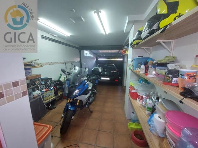 3 Zimmer Villa zu verkaufen in Algeciras mit Garage - 329.990 € (Ref: 9876418)