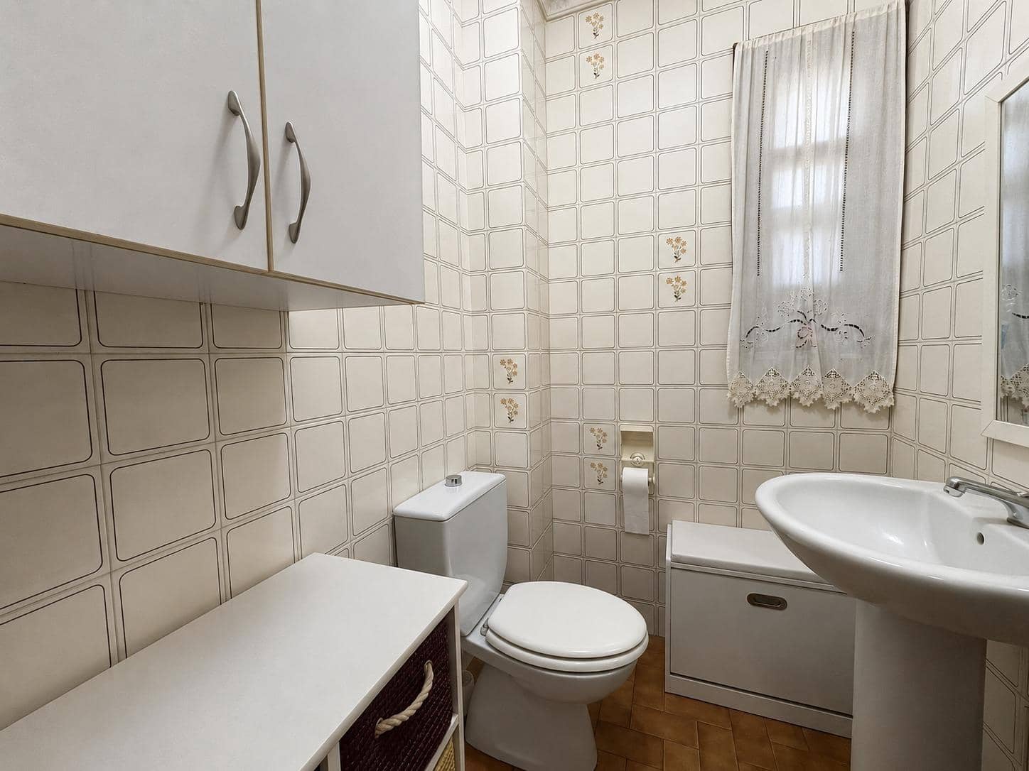 5 sypialnia Dom szeregowy na sprzedaż w La Linea de la Concepcion z basenem garażem - 590 000 € (Ref: 9876419)