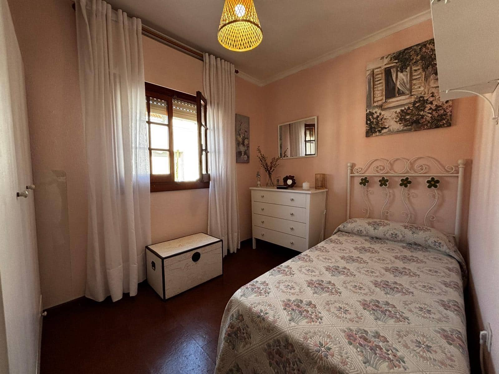 5 sypialnia Dom szeregowy na sprzedaż w La Linea de la Concepcion z basenem garażem - 590 000 € (Ref: 9876419)