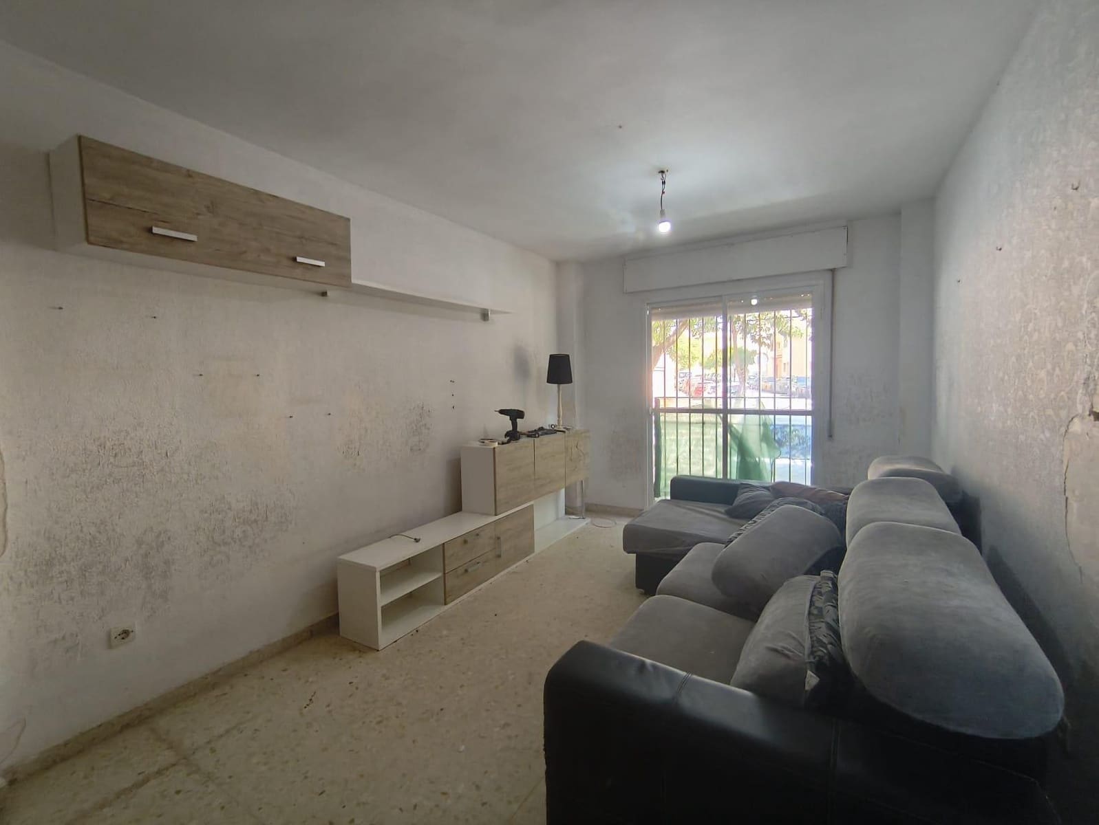 3 bedroom Flat for sale in Algeciras - € 103,000 (Ref: 9876420)