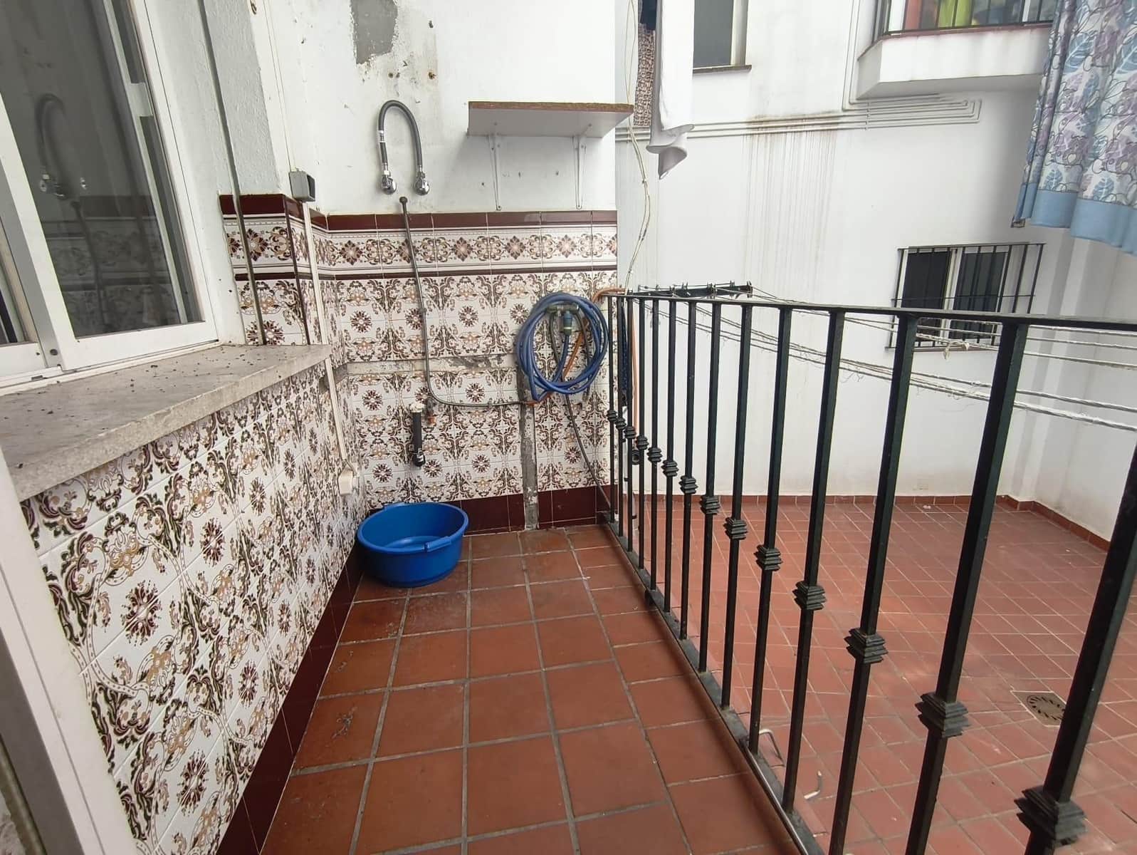 3 bedroom Flat for sale in Algeciras - € 103,000 (Ref: 9876420)