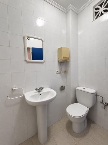 Kommersiell til salgs i Los Barrios - € 126 000 (Ref: 9884801)