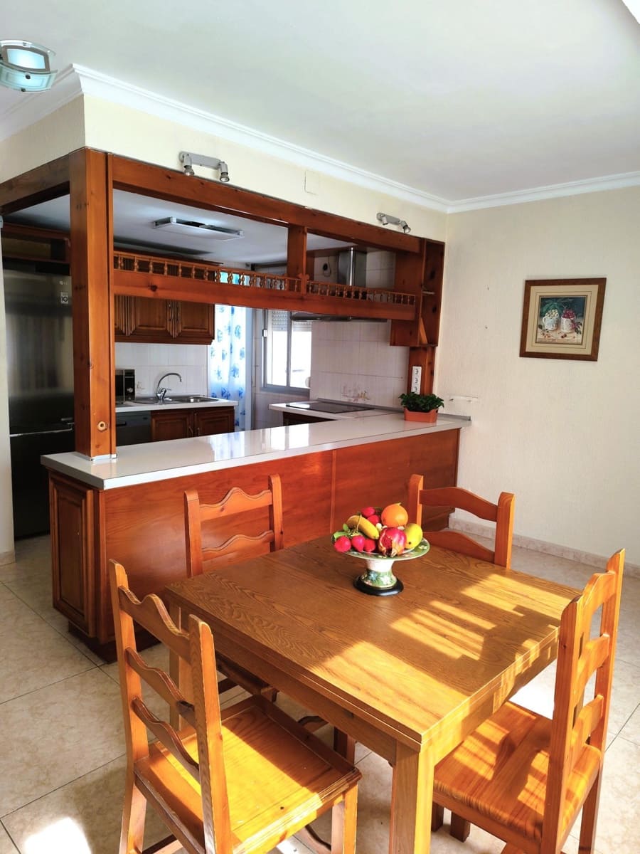 4 slaapkamer Flat te koop in Algeciras - € 206.000 (Ref: 9884802)
