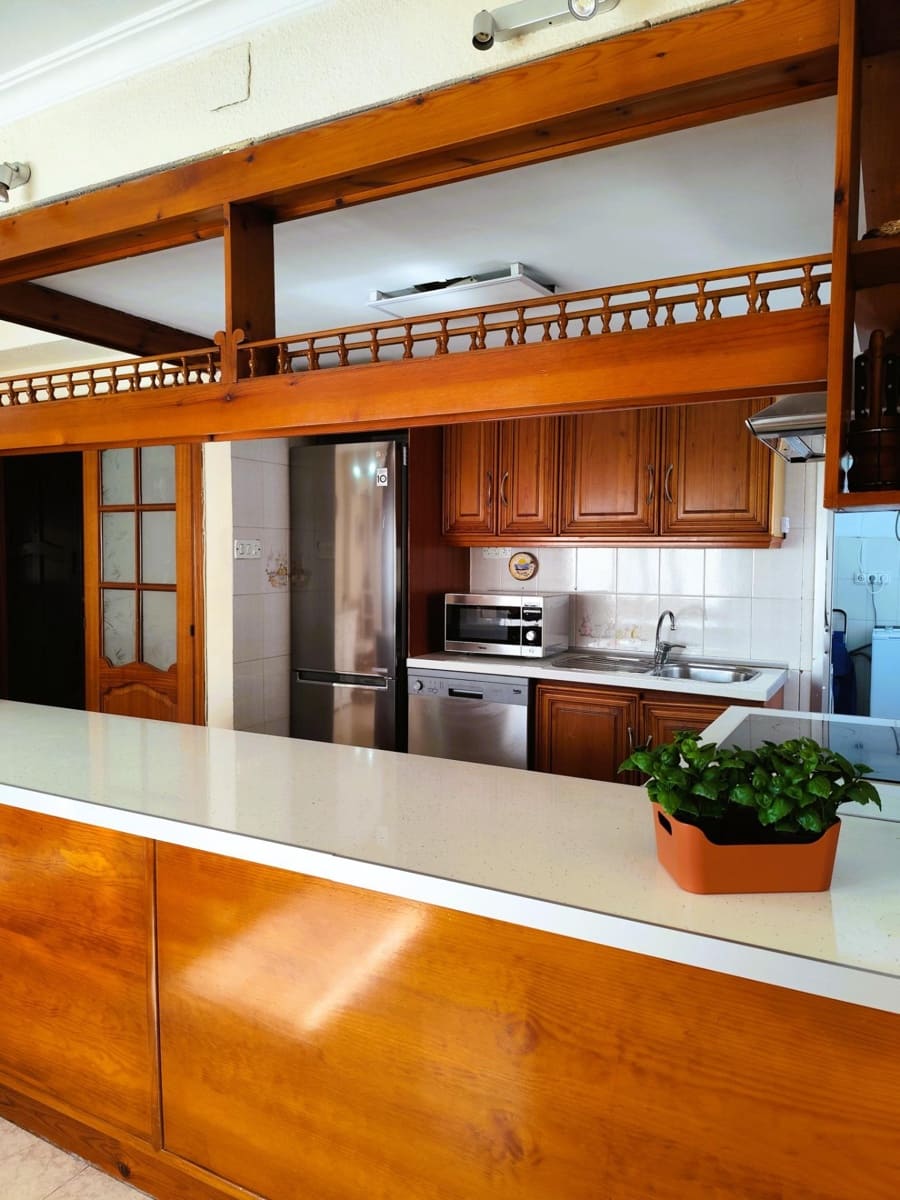 4 slaapkamer Flat te koop in Algeciras - € 206.000 (Ref: 9884802)
