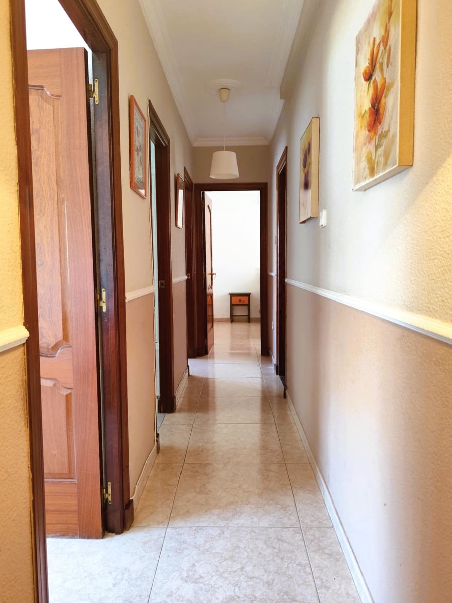 4 slaapkamer Flat te koop in Algeciras - € 206.000 (Ref: 9884802)