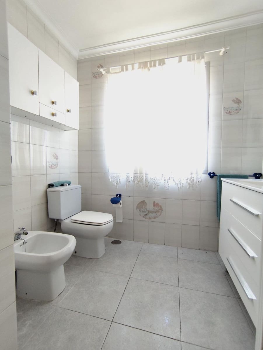 4 slaapkamer Flat te koop in Algeciras - € 206.000 (Ref: 9884802)