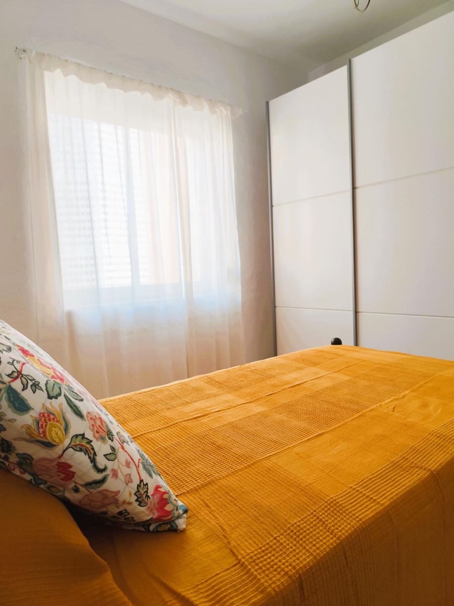 4 slaapkamer Flat te koop in Algeciras - € 206.000 (Ref: 9884802)