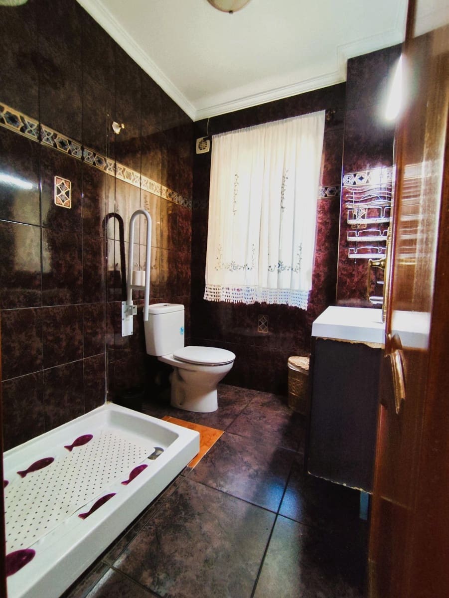 4 slaapkamer Flat te koop in Algeciras - € 206.000 (Ref: 9884802)