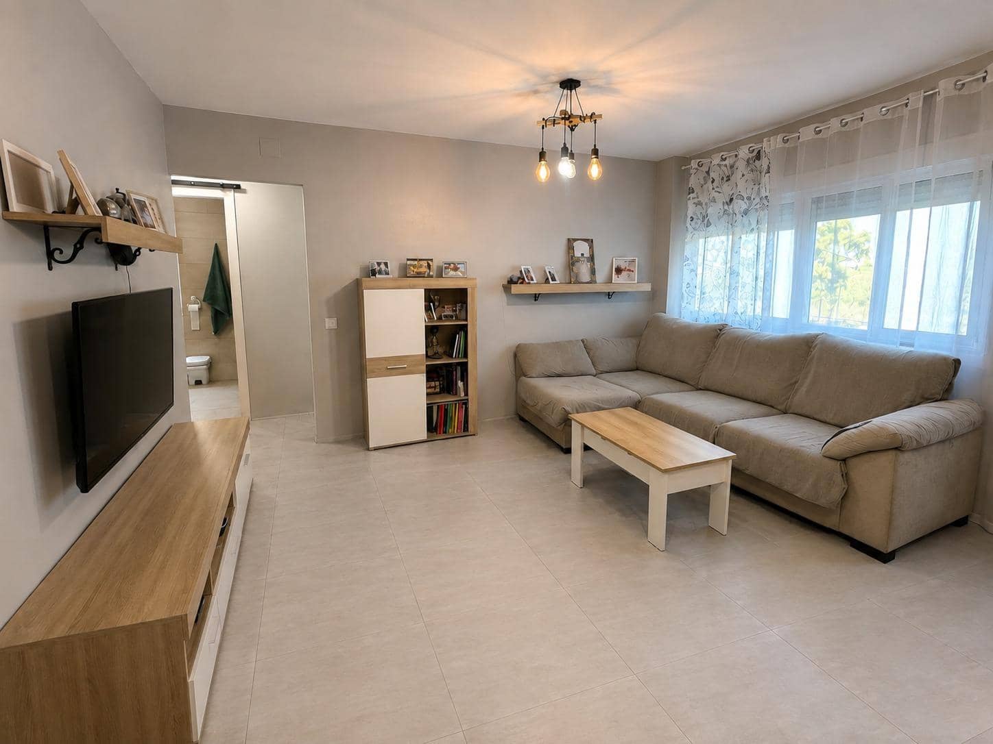 3 bedroom Flat for sale in La Linea de la Concepcion - € 162,900 (Ref: 9892369)