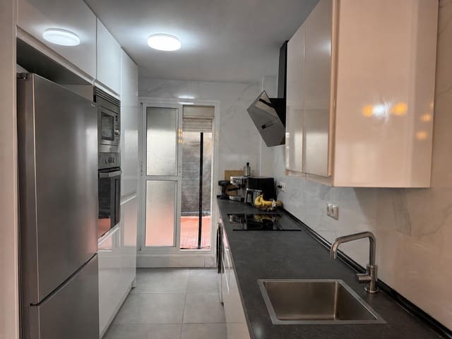 3 bedroom Flat for sale in La Línea de la Concepción - € 165,000 (Ref: 9892369)