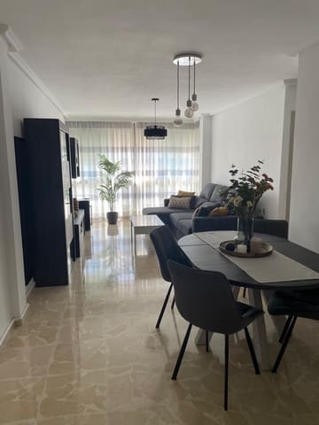 3 bedroom Flat for sale in Algeciras with garage - € 171,000 (Ref: 9896334)
