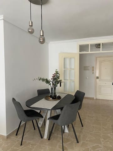 3 bedroom Flat for sale in Algeciras with garage - € 171,000 (Ref: 9896334)