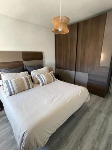 3 bedroom Flat for sale in Algeciras with garage - € 171,000 (Ref: 9896334)