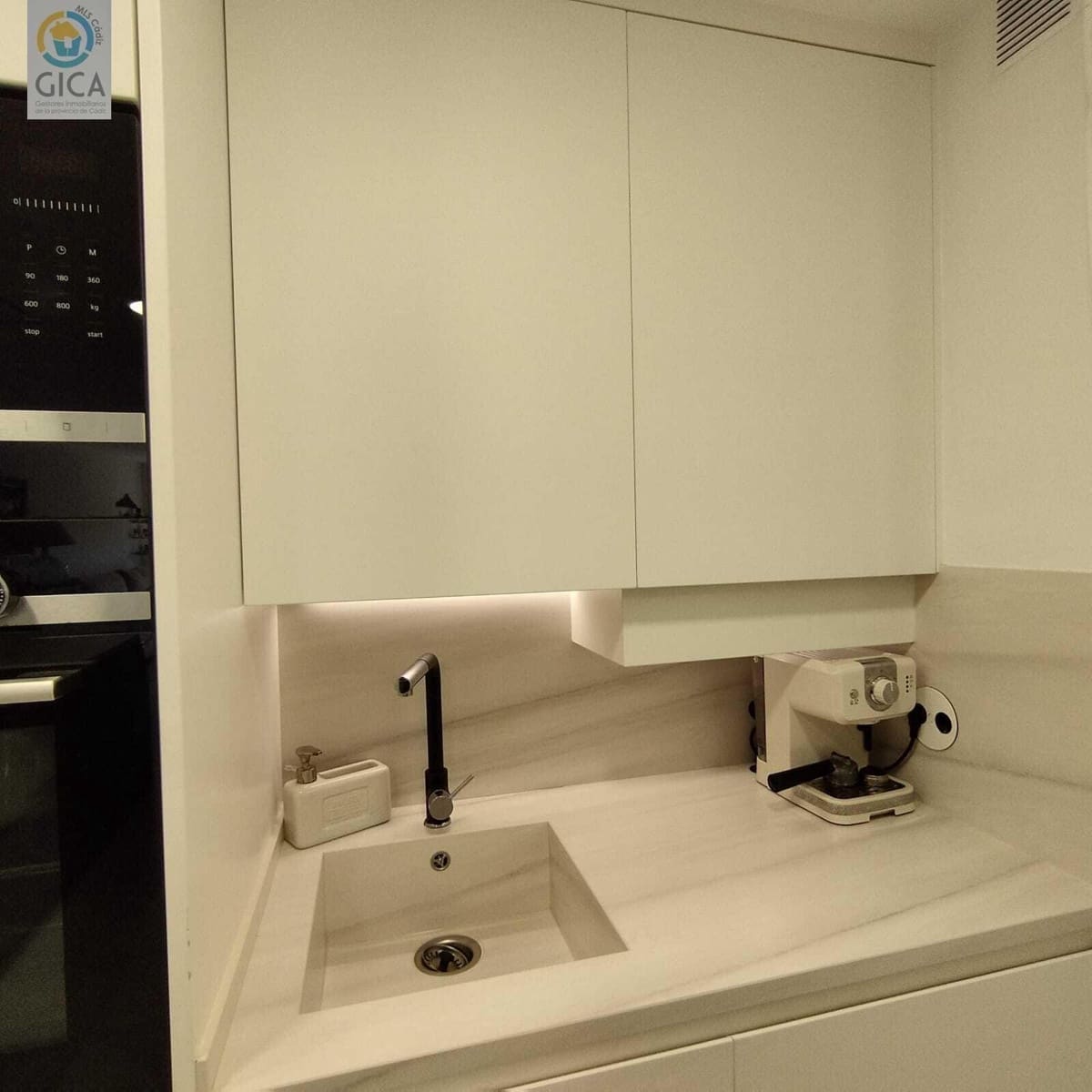 3 bedroom Flat for sale in Algeciras - € 233,000 (Ref: 9898691)