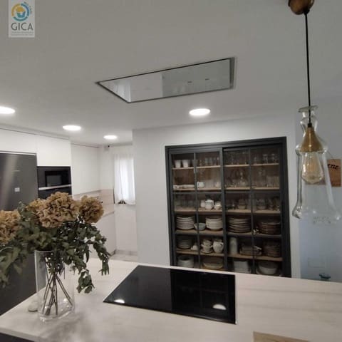 3 bedroom Flat for sale in Algeciras - € 233,000 (Ref: 9898691)
