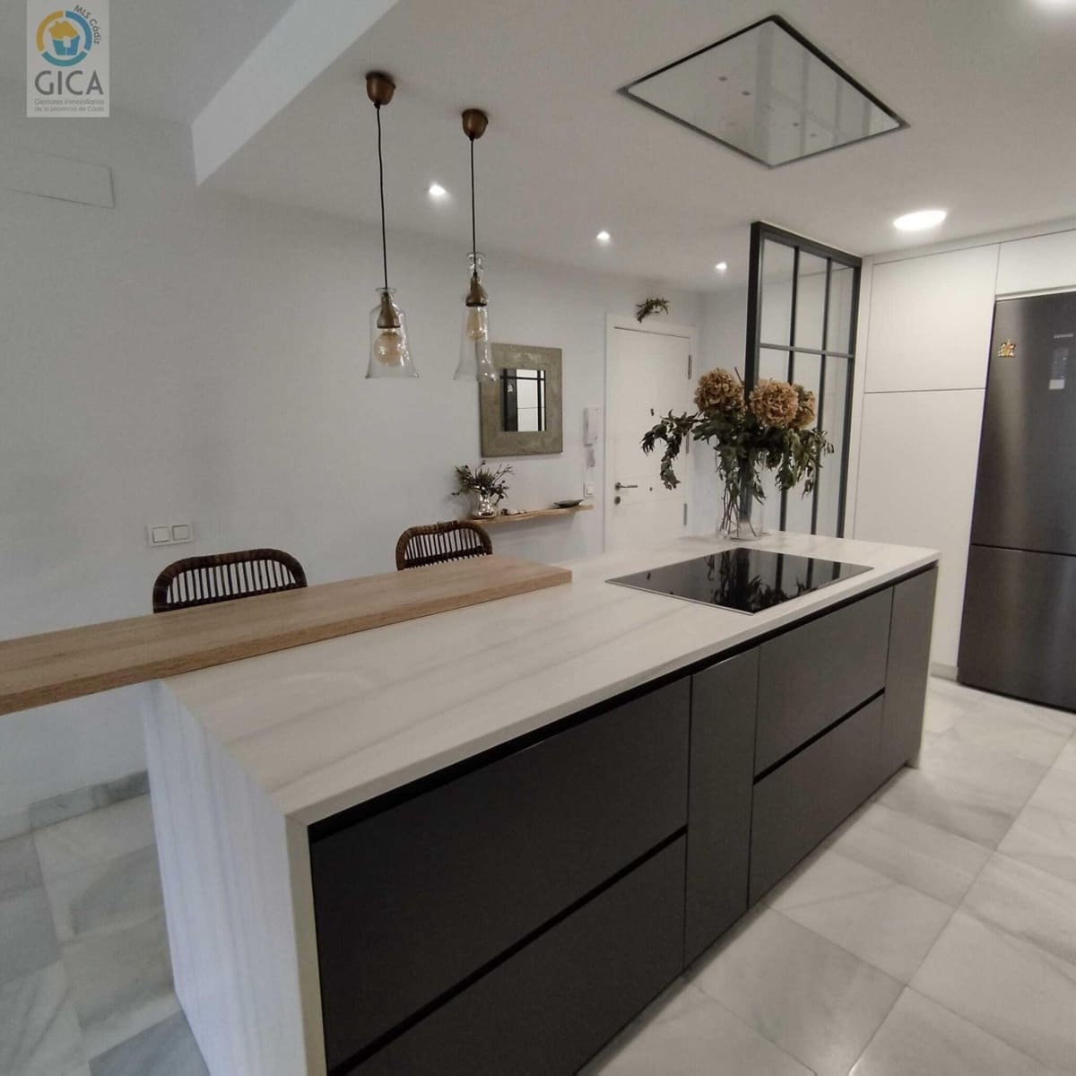3 bedroom Flat for sale in Algeciras - € 233,000 (Ref: 9898691)