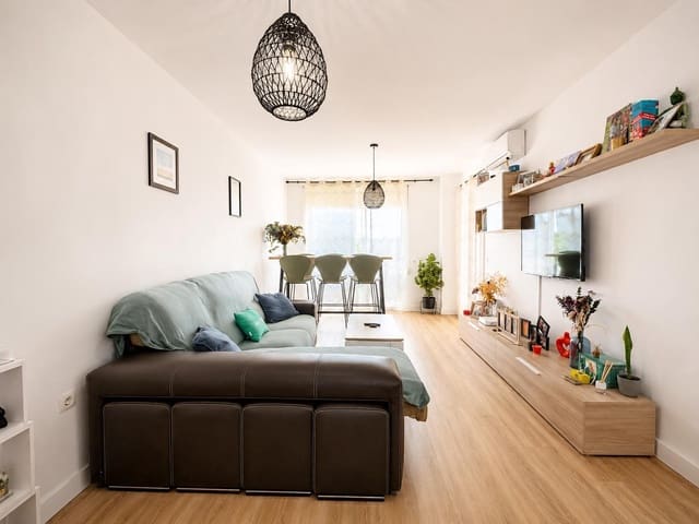 3 bedroom Flat for sale in Algeciras - € 262,000 (Ref: 9898692)