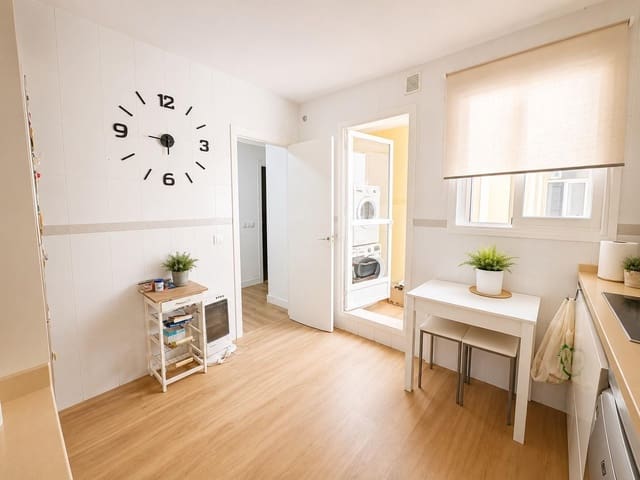 3 bedroom Flat for sale in Algeciras - € 262,000 (Ref: 9898692)