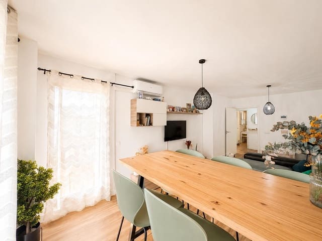 3 bedroom Flat for sale in Algeciras - € 262,000 (Ref: 9898692)