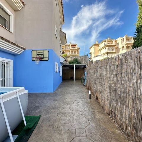 3 sovrum Lägenhet till salu i La Línea de la Concepción - 318 000 € (Ref: 9911058)