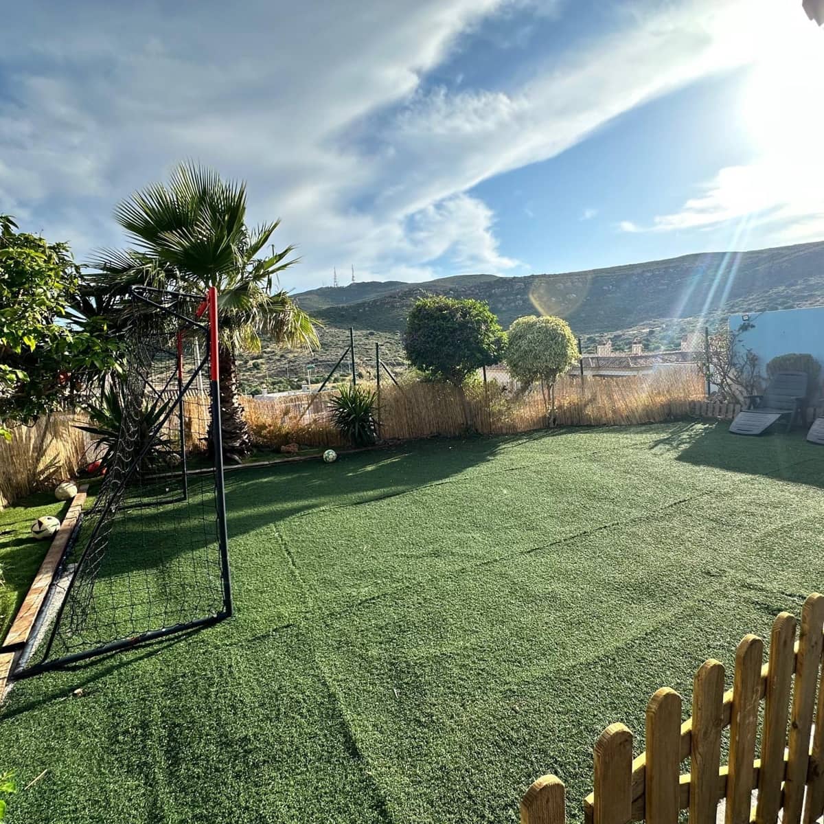 3 sovrum Lägenhet till salu i La Linea de la Concepcion - 318 000 € (Ref: 9911058)