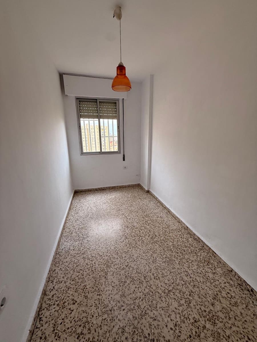3 soveværelse Lejlighed til salg i Algeciras - € 140.000 (Ref: 9922307)