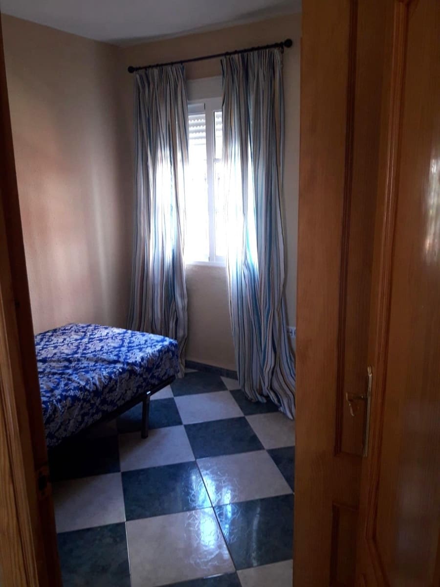 3 soveværelse Lejlighed til salg i Algeciras - € 125.000 (Ref: 9936404)