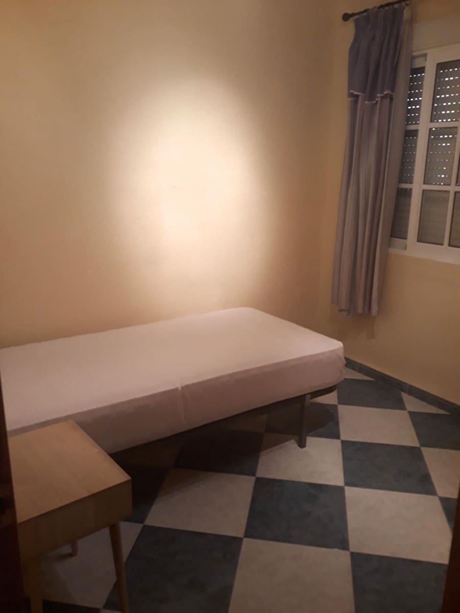 3 soveværelse Lejlighed til salg i Algeciras - € 125.000 (Ref: 9936404)
