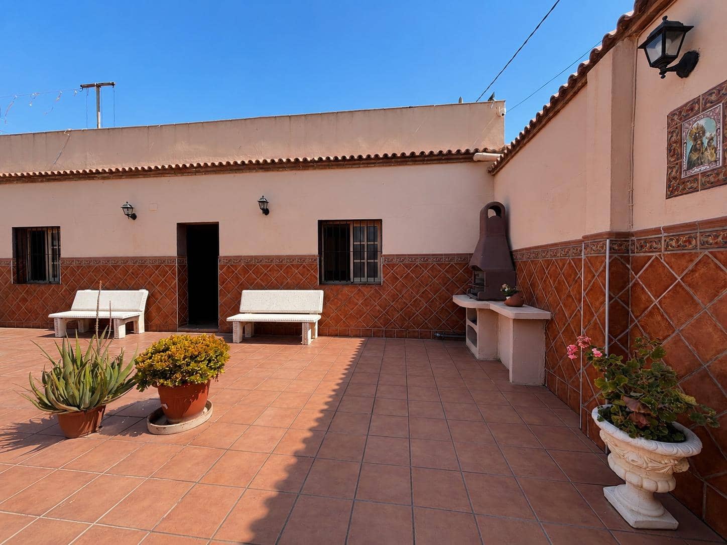 3 slaapkamer Villa te koop in La Linea de la Concepcion met zwembad garage - € 565.000 (Ref: 9939971)