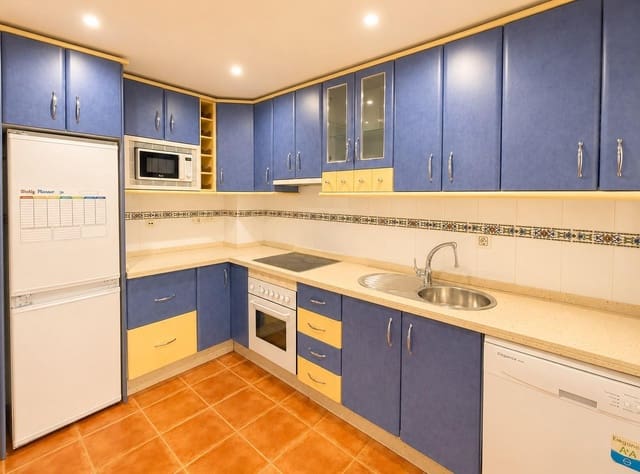 3 Zimmer Haus zu verkaufen in Algeciras mit Pool - 292.000 € (Ref: 9942526)