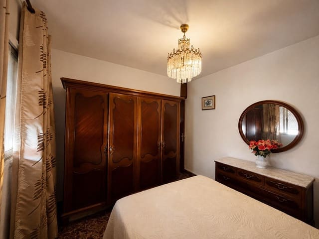 3 Zimmer Wohnung zu verkaufen in La Línea de la Concepción - 195.000 € (Ref: 9966663)