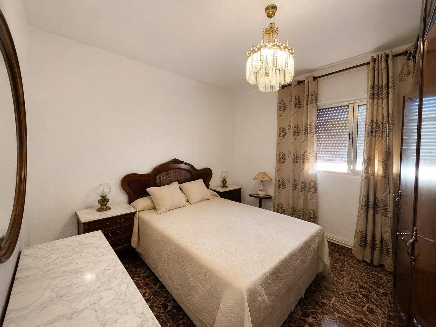 3 soverom Leilighet til salgs i La Linea de la Concepcion - € 195 000 (Ref: 9966663)