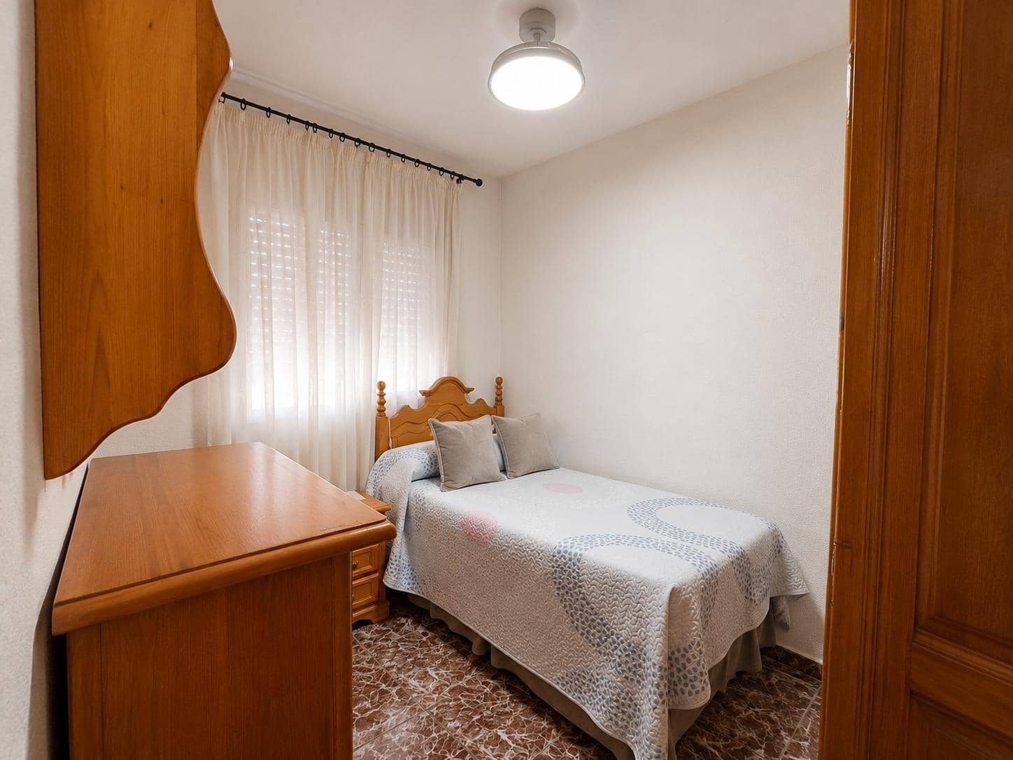 3 soverom Leilighet til salgs i La Linea de la Concepcion - € 195 000 (Ref: 9966663)