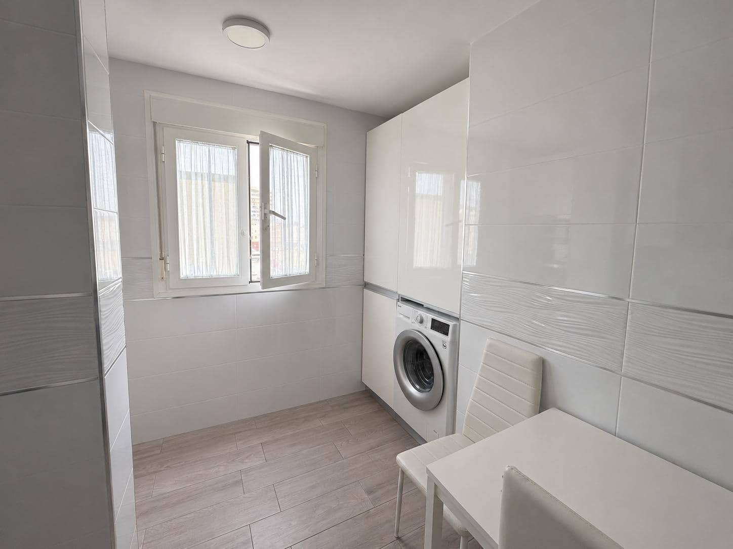 3 makuuhuone Asunto myytävänä paikassa La Linea de la Concepcion - 141 000 € (Ref: 9966664)