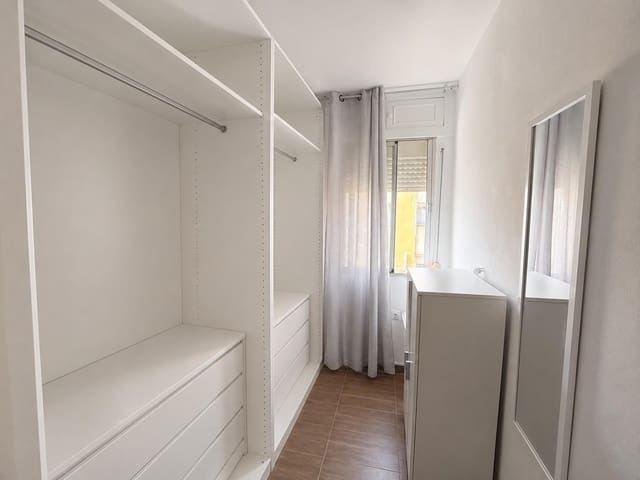 3 makuuhuone Asunto myytävänä paikassa La Línea de la Concepción - 141 000 € (Ref: 9966664)