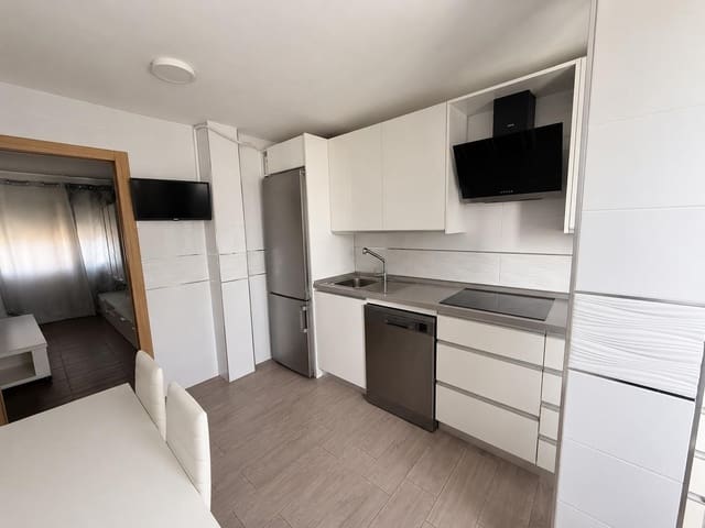 3 makuuhuone Asunto myytävänä paikassa La Línea de la Concepción - 141 000 € (Ref: 9966664)