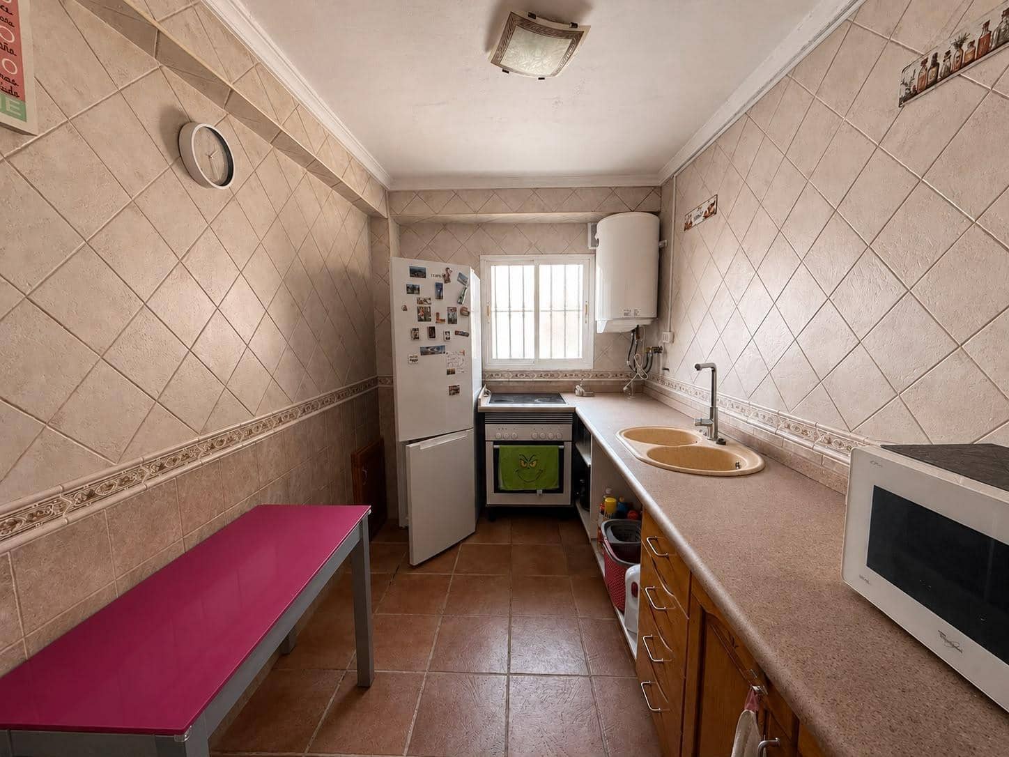 2 soveværelse Lejlighed til salg i La Linea de la Concepcion - € 142.000 (Ref: 9966666)