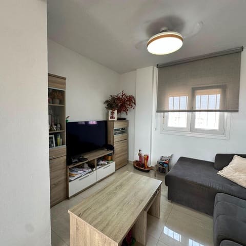 2 Zimmer Wohnung zu verkaufen in La Línea de la Concepción - 180.000 € (Ref: 9997130)
