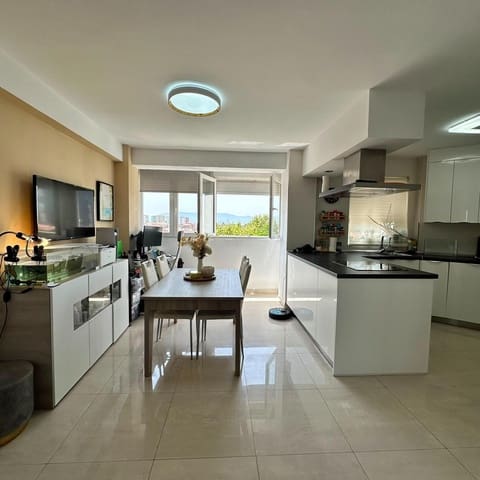 2 Zimmer Wohnung zu verkaufen in La Línea de la Concepción - 180.000 € (Ref: 9997130)