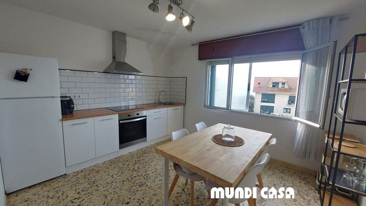 4 bedroom Flat for sale in Rianxo - € 120,000 (Ref: 10020300)
