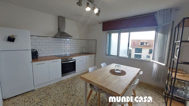 4 bedroom Flat for sale in Rianxo - € 120,000 (Ref: 10020300)
