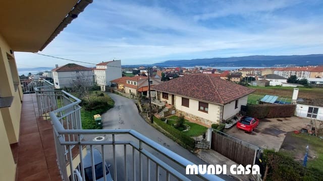 4 bedroom Flat for sale in Rianxo - € 120,000 (Ref: 10020300)