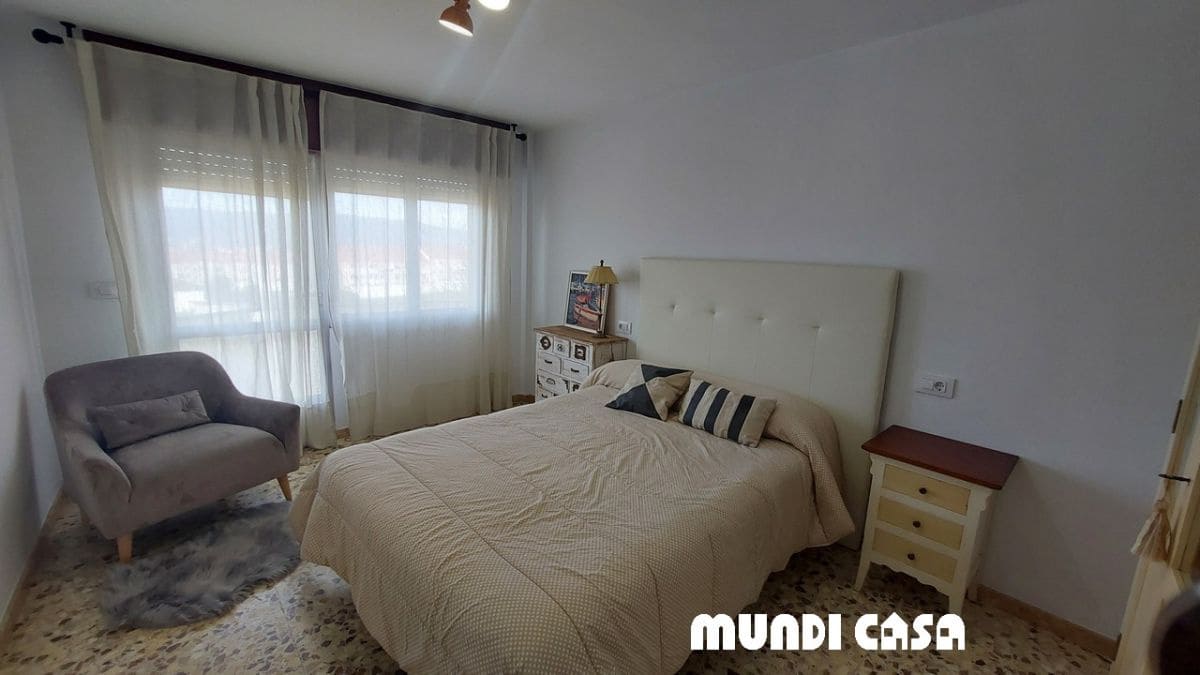 4 bedroom Flat for sale in Rianxo - € 120,000 (Ref: 10020300)