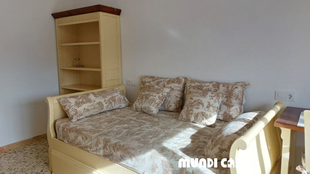 4 bedroom Flat for sale in Rianxo - € 120,000 (Ref: 10020300)
