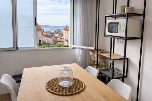 4 slaapkamer Flat te koop in Rianxo - € 130.000 (Ref: 10020300)