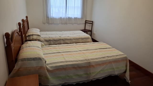 2 makuuhuone Huoneisto vuokrattavana paikassa Boiro - 550 € (Ref: 10020301)