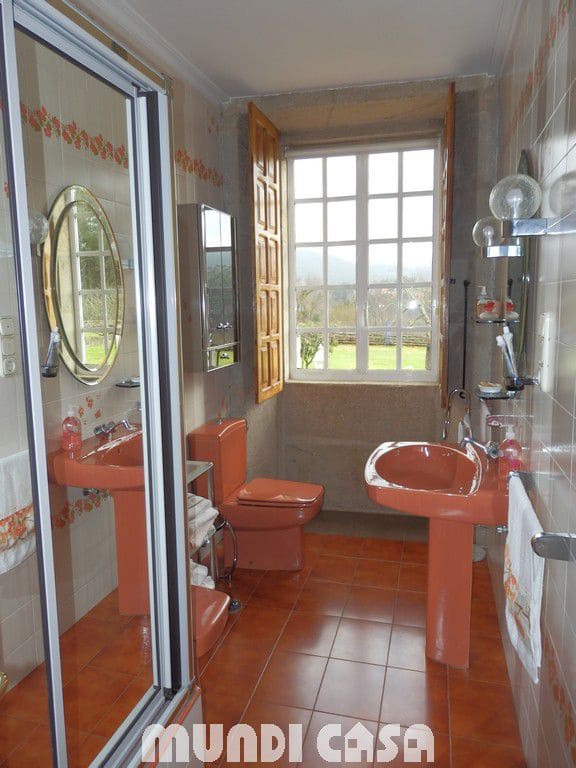 6 bedroom Flat for sale in Padron with garage - € 600,000 (Ref: 6216698)