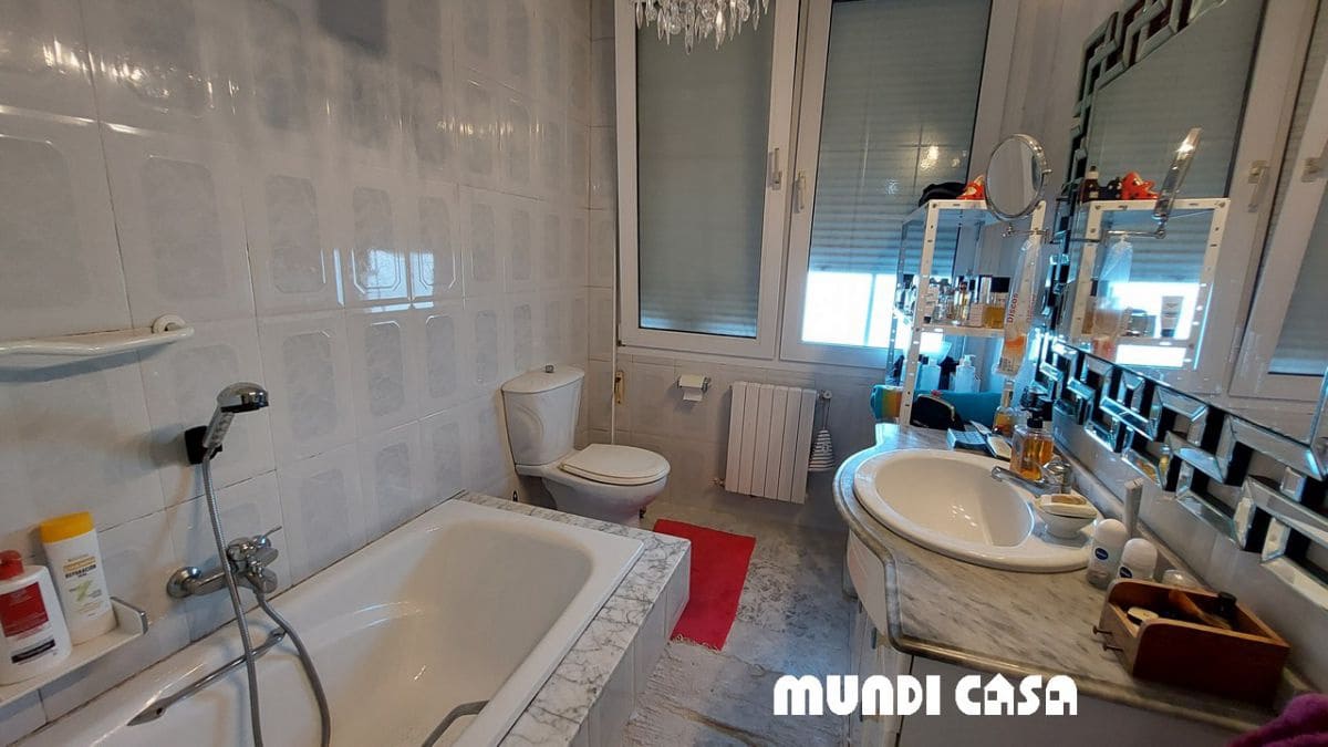 5 soveværelse Byhus til salg i A Pobra do Caraminal - € 560.000 (Ref: 6334110)